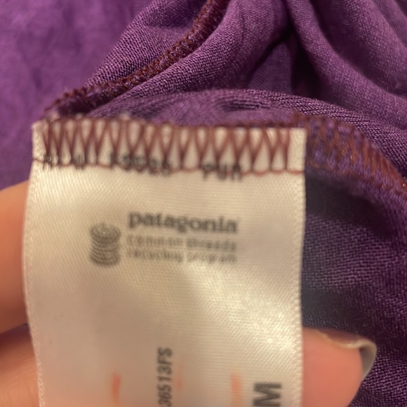 PATAGONIA Organic wool blend Long sleeve 2 tone purple light weight base layer - Picture 5 of 6